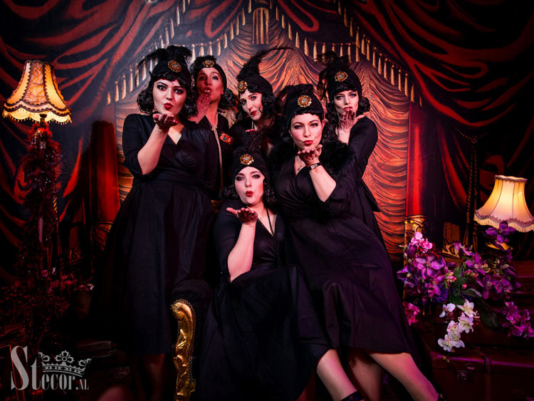 dress up and get photographed at the Burlesque Circus photobooth by Stecor Photography