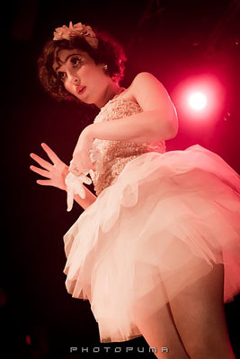 The International Burlesque Circus - the first edition - Artina Bow