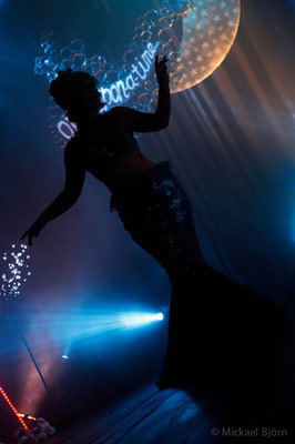 Nuit Blanche at the International Burlesque Circus - the Once Upon A Time edition