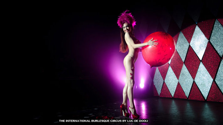 Miss Romanova from Russia at the International Burlesque Circus Burlypicks Netherlands - the Dutch edition