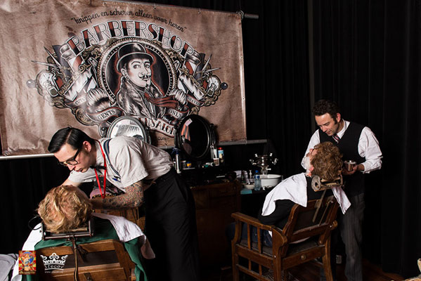 barbershop De Snodrrensalon at the International Burlesque Circus- the Freaks & Geeks edition