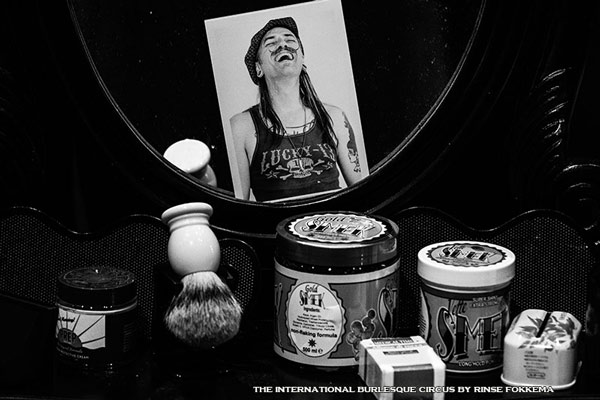 Barbershop De Snorrensalon at the International Burlesque Circus - in loving memory of Herr Dokter