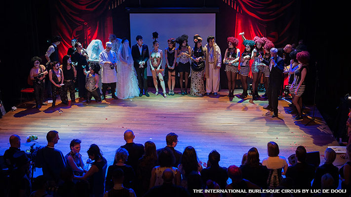curtaincall at the International Burlesque Circus - the Wicked Wedding edition