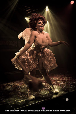 Lad Francescca at the International Burlesque Circus, the Old Hollywood Glam edition