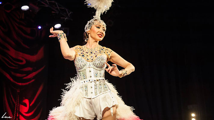 the Kings & Queens edition of the International Burlesque Circus at de Helling in Utrecht