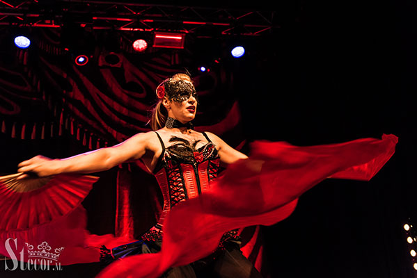 the Masquerade edition of the International Burlesque Circus at de Helling in Utrecht