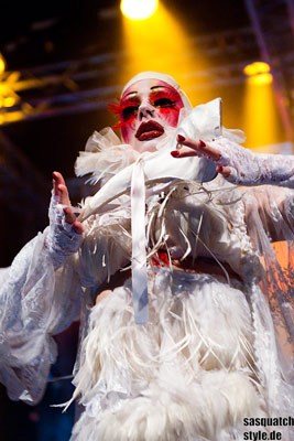 Marnie Scarlett at the Halloween edition of the International Burlesque Circus