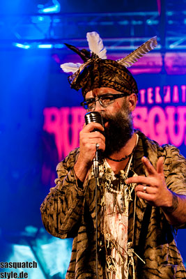 Mr Weird Beard  at the Halloween edition of the International Burlesque Circus