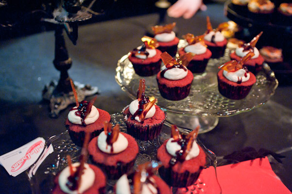 cupcakes at the Halloween edition of the International Burlesque Circus