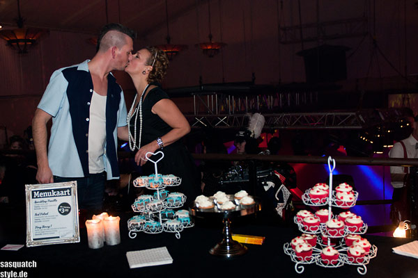 cupcakes at The International Burlesque Circus - The Glamour edition