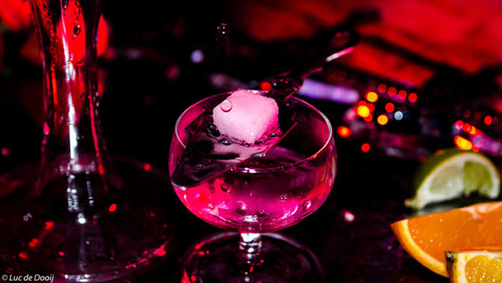 red Absinth at the  Dead Wild West Halloween edition of the International Burlesque Circus - Hollands most spectacular burlesque event!