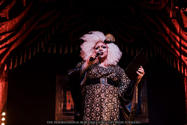 Boudoir Noir presents the International Burlesque Circus - the Birds of Paradise edition 2022 - host