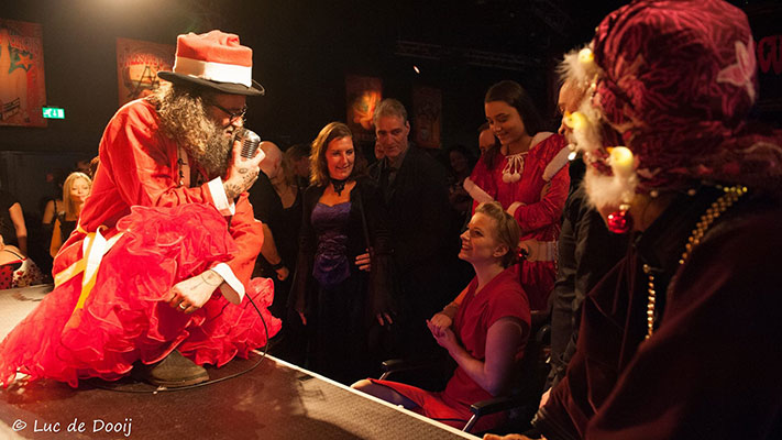 welcome to the show  at the Santa & his girls edition of the International Burlsque Circus