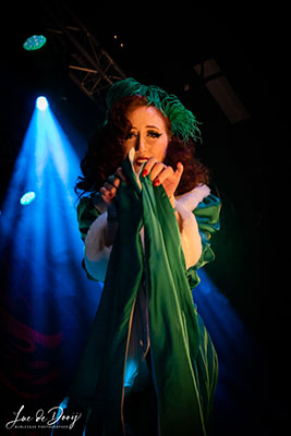 Fifi LaRoux at the Beastilicious Halloween edition of the International Burlesque Circus in Utrecht produced by Boudoir Noir