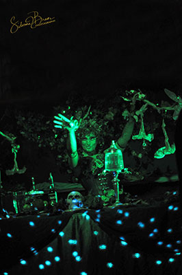 Absinthe at the Beastilicious Halloween edition of the International Burlesque Circus in Utrecht produced by Boudoir Noir
